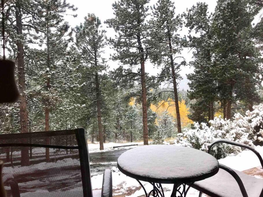 Private Hot Tub Overlooking Pikes Peak 우드랜드 파크 외부 사진