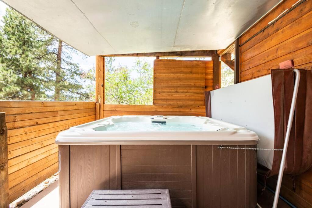 Private Hot Tub Overlooking Pikes Peak 우드랜드 파크 외부 사진